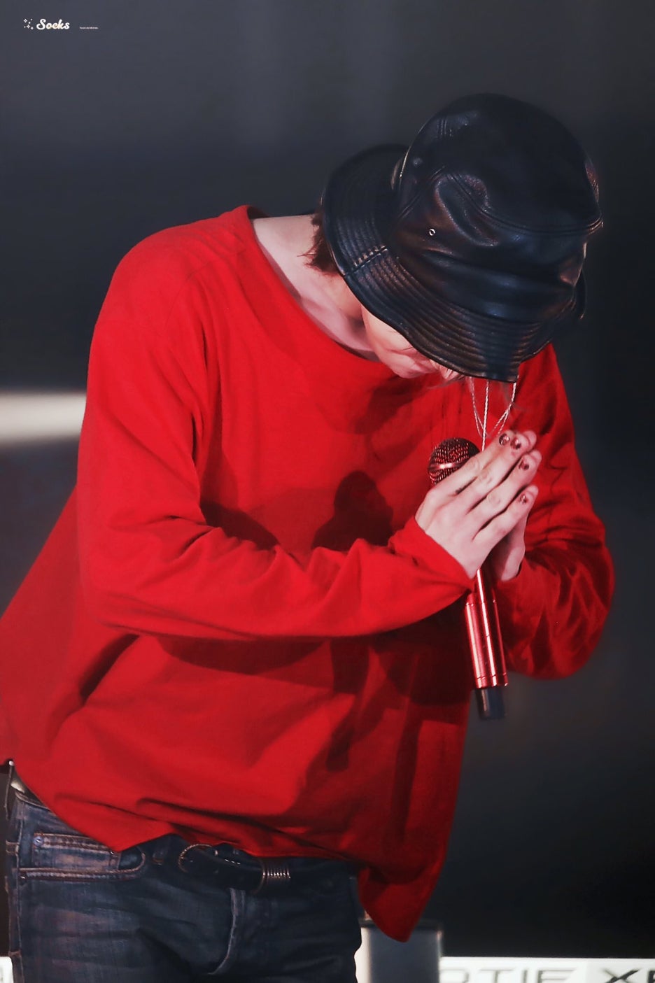 Foto aktivitas terbaru G-DRAGON (BIGBANG)