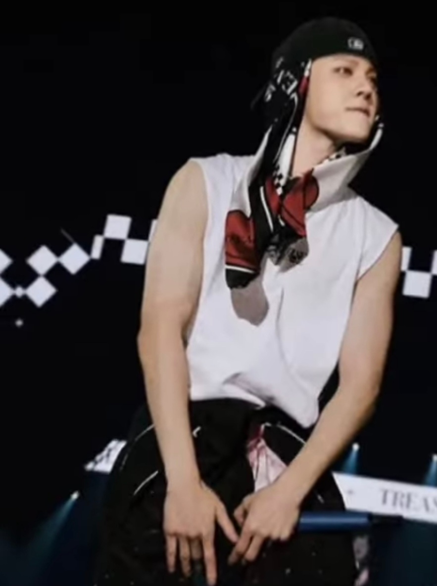 Foto aktivitas terbaru So Junghwan (TREASURE)