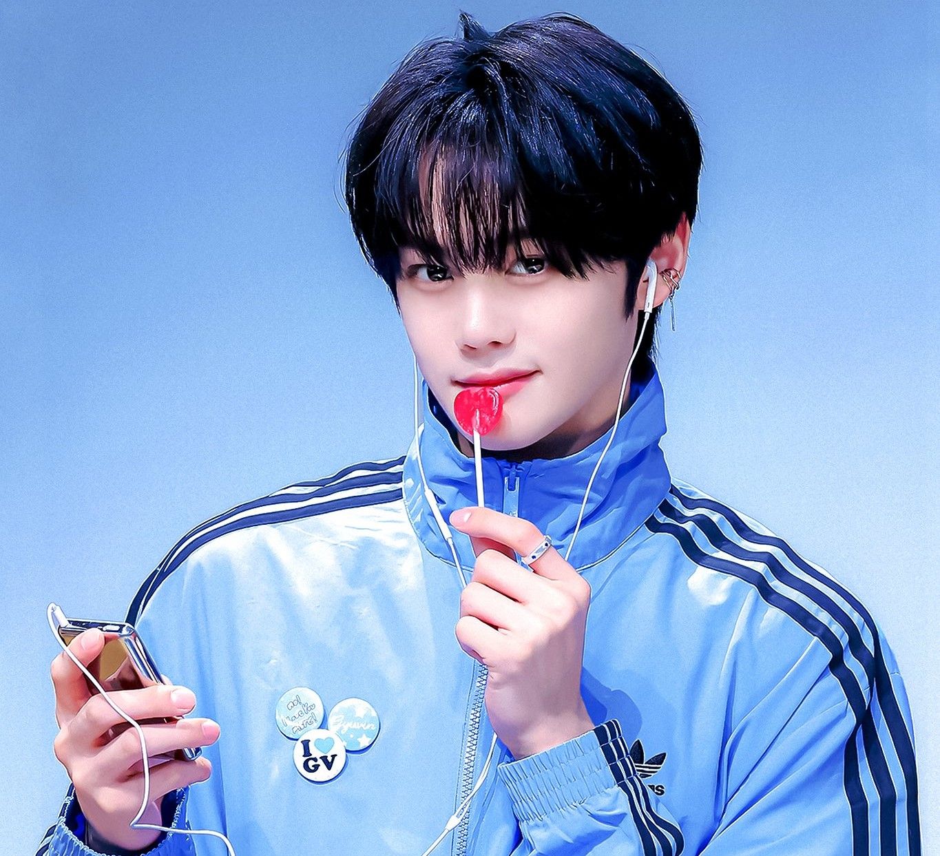 김규빈 (제로베이스원) 최근 활동샷