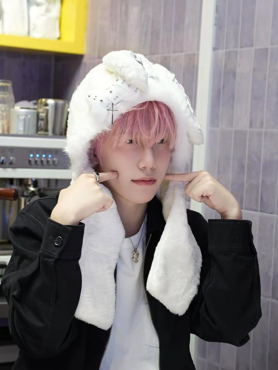 A moment captured by Zihao (BOY STORY)'s fan