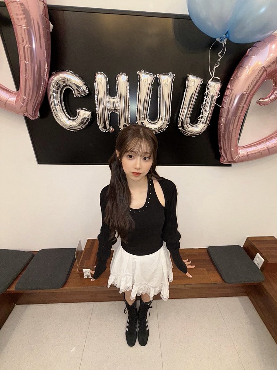 A moment captured by Chuu's fan