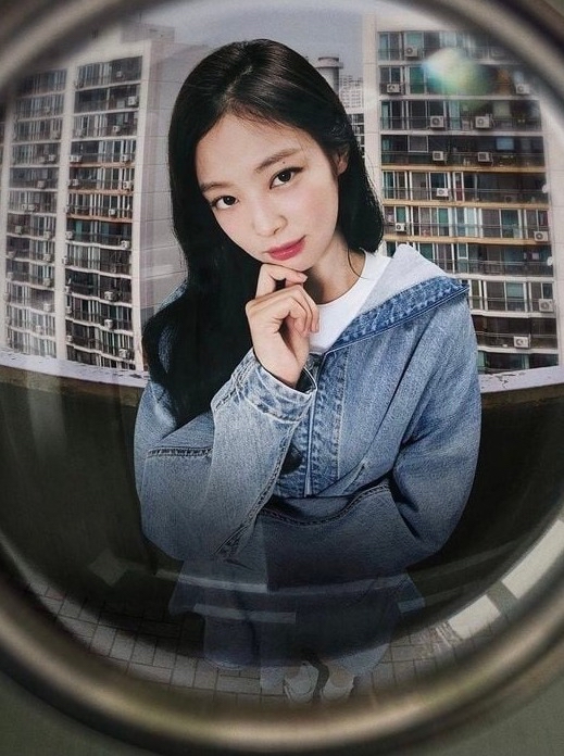 Jennie (BLACKPINK)粉丝拍下的瞬间