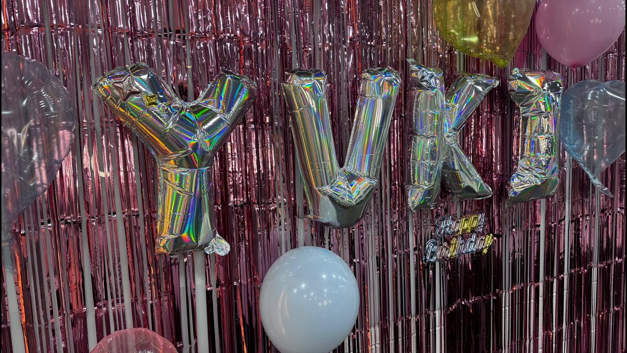 Behind-the-scenes cut of PURPLE K!SS