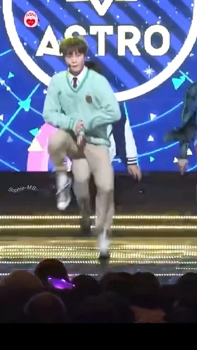 A heartfelt wallpaper shared by Moonbin (ASTRO)'s fans