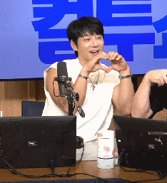 Latest photo of Hwang Chiyeol