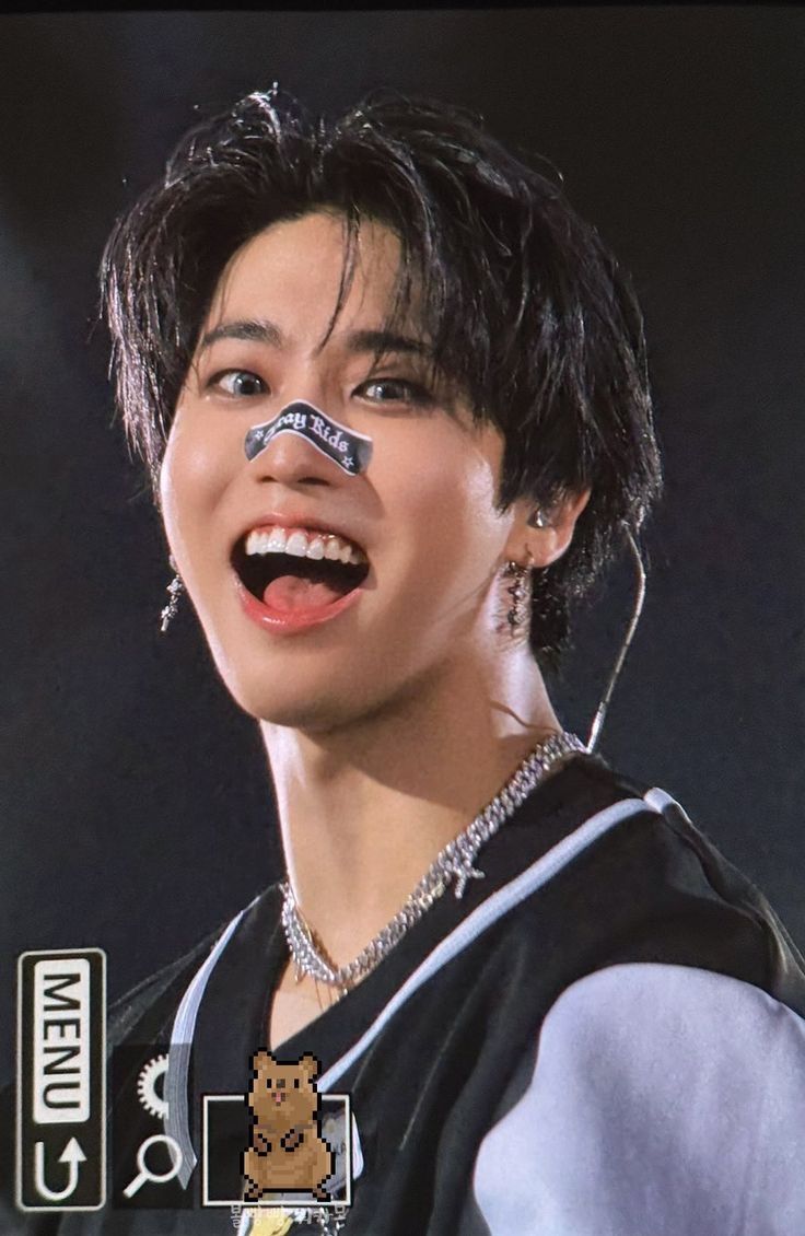 A moment captured by HAN (Stray Kids)'s fan