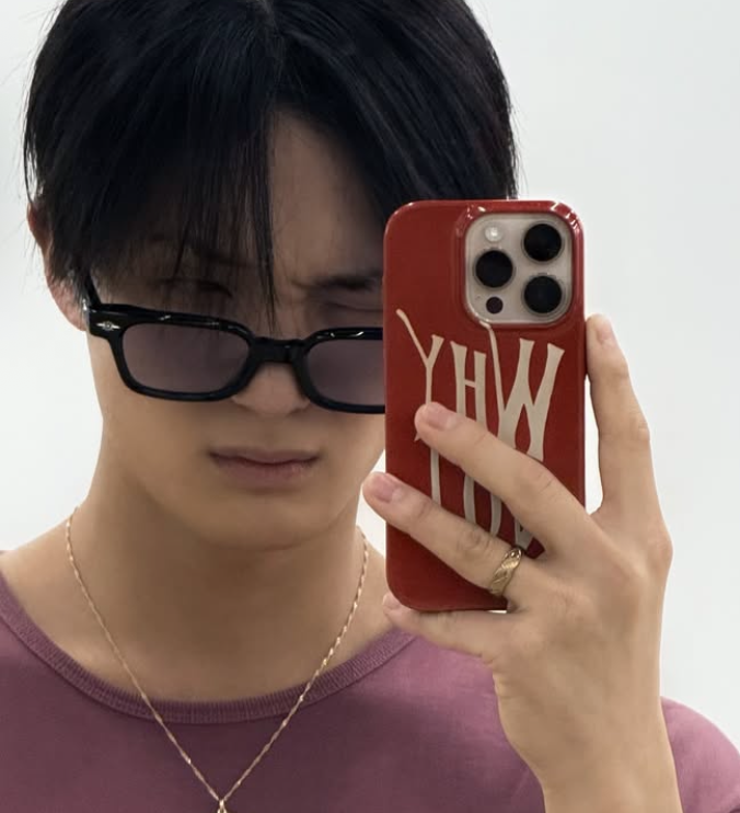 Behind-the-scenes cut of Sumin (Xikers)