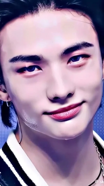 A heartfelt wallpaper shared by Hyunjin (Stray Kids)'s fans