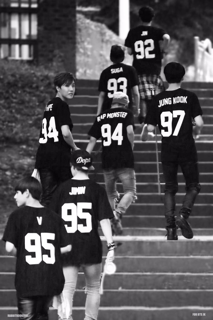 Behind-the-scenes cut of BTS