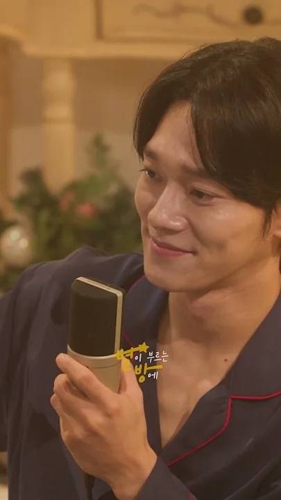 The most beloved wallpaper among Chen (EXO)'s fans