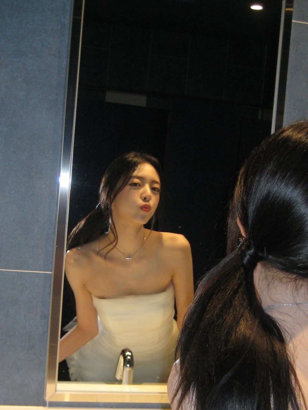 Behind-the-scenes cut of Yuna (ITZY)