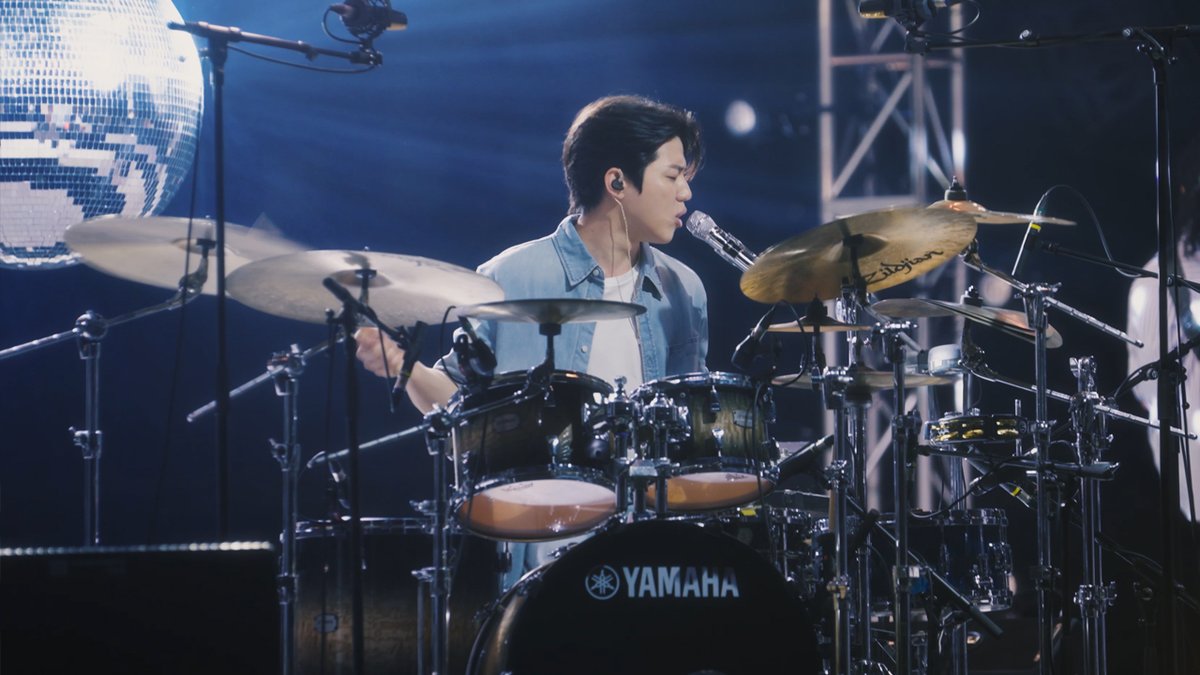 A moment captured by DAY6's fan