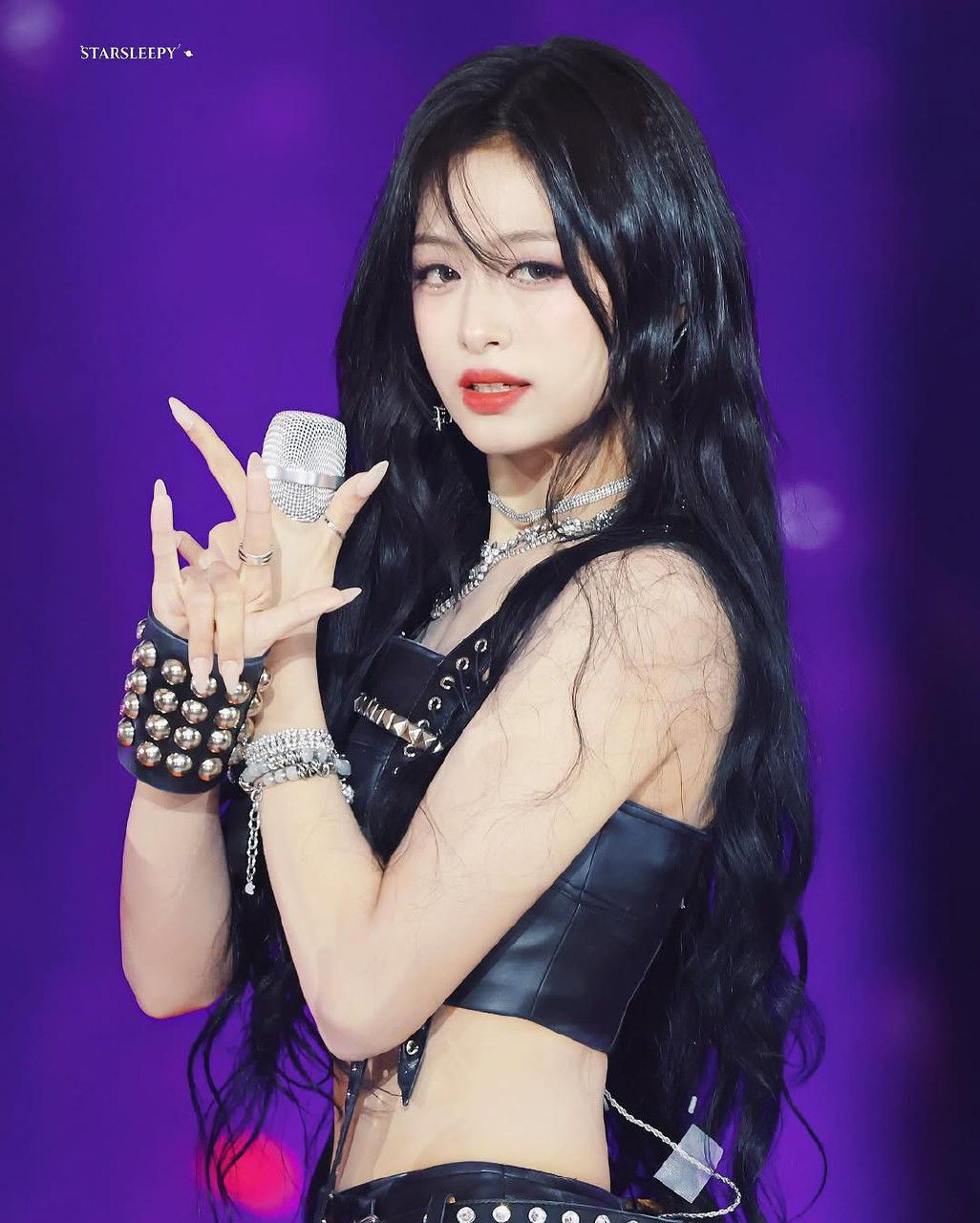 Foto aktivitas terbaru Ahyeon (BABYMONSTER)
