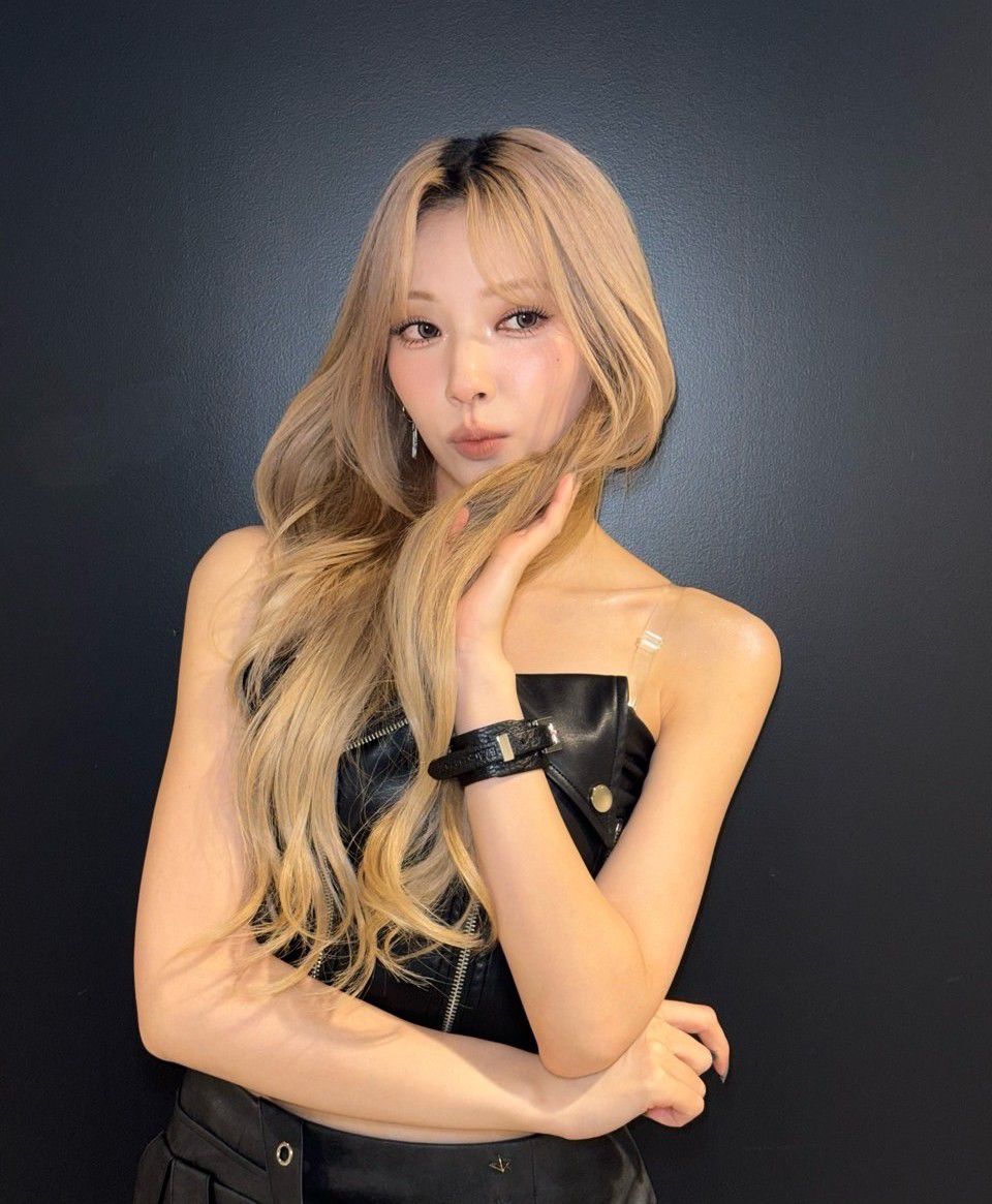 Mayuka (NiziU)的幕後花絮