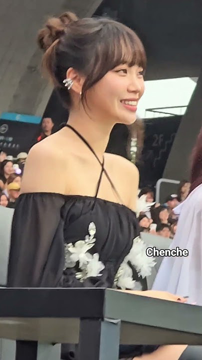 Recent activity shot of Kim Chaewon (LE SSERAFIM)