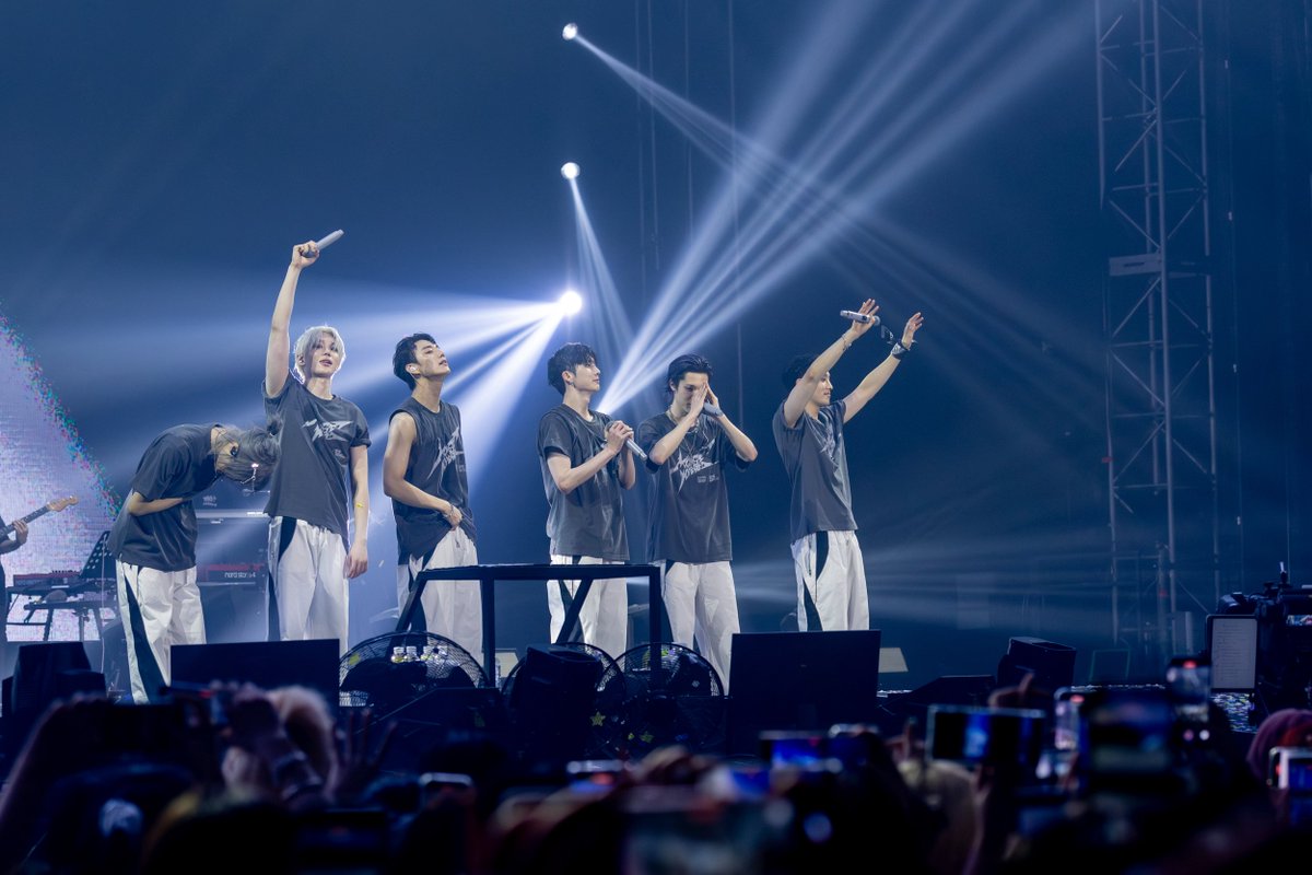 A moment captured by P1Harmony's fan