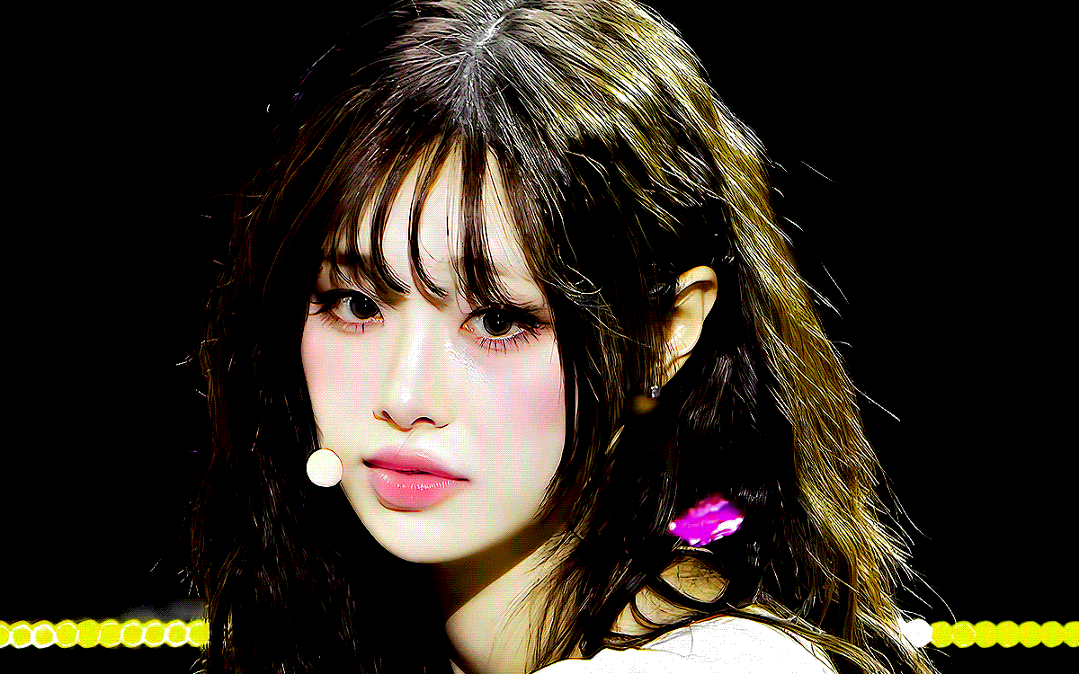 A moment captured by Chuu's fan