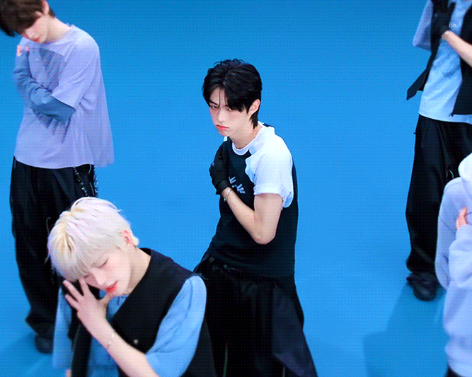 Behind-the-scenes cut of Dohoon (TWS)