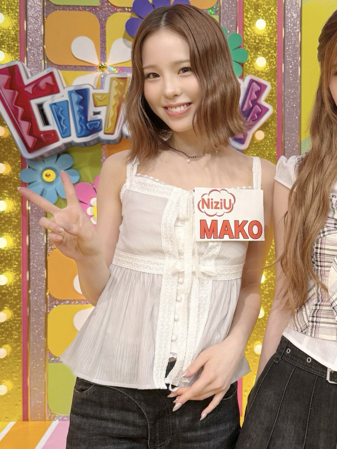 Behind-the-scenes cut of Mako (NiziU)