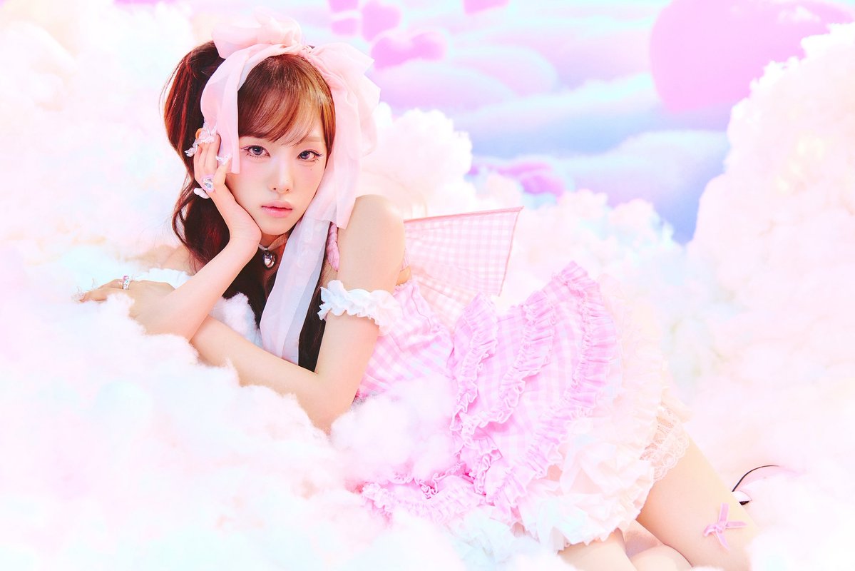 Recent activity shot of Choi Yena