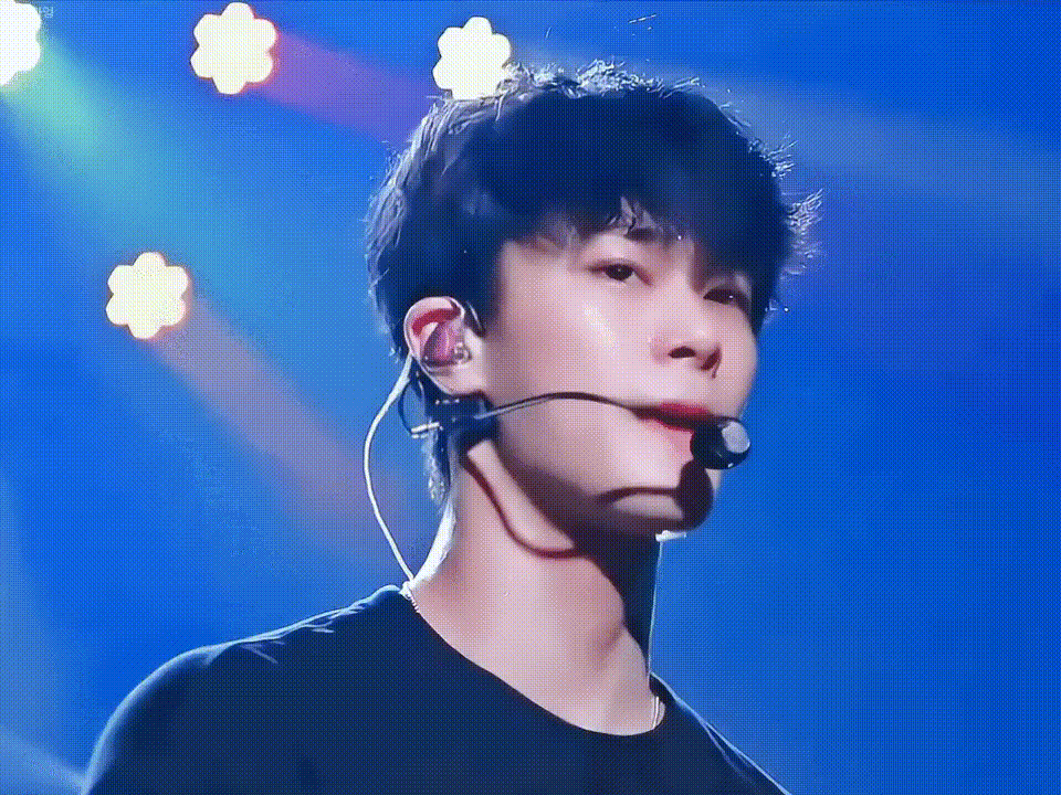 A moment captured by Moonbin (ASTRO)'s fan