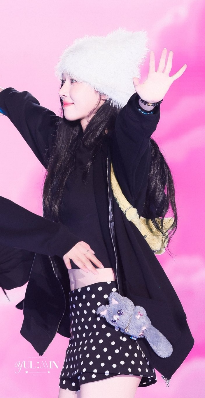 Today's most popular wallpaper in the Winter (aespa) community