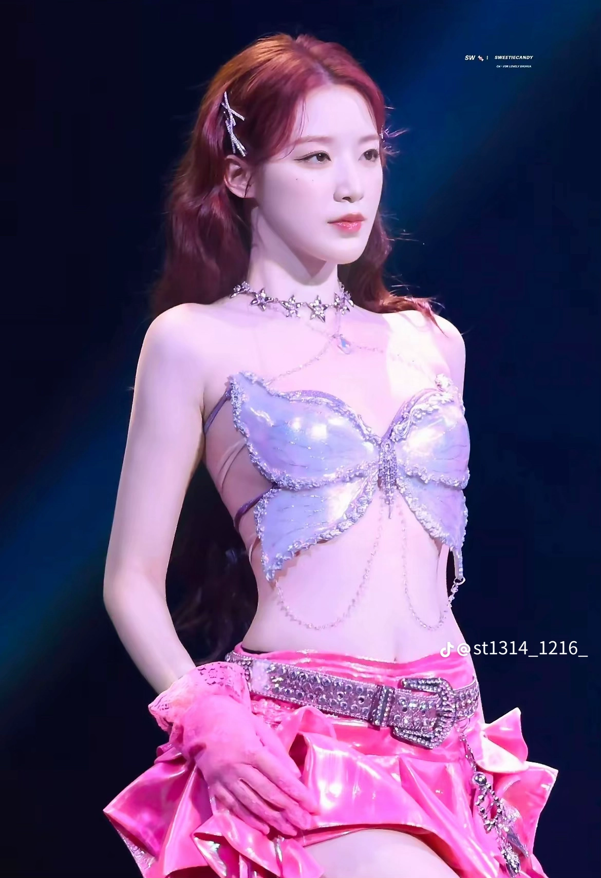 Recent activity shot of Shuhua (i-dle)