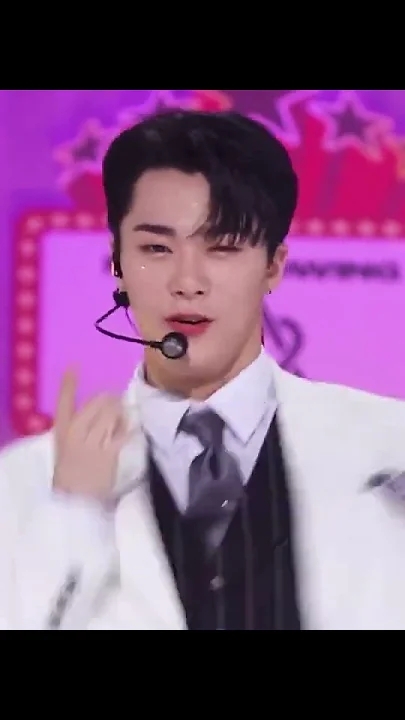 Behind-the-scenes cut of Moonbin (ASTRO)