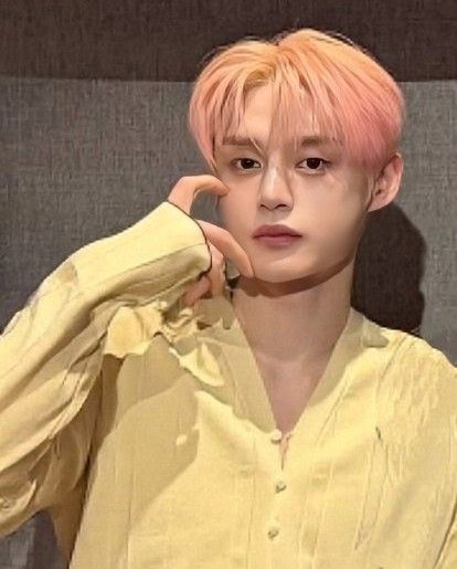 Latest photo of Kim Jiwoong (ZEROBASEONE)