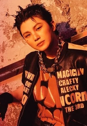 Woozi (SEVENTEEN)的最新活動照片