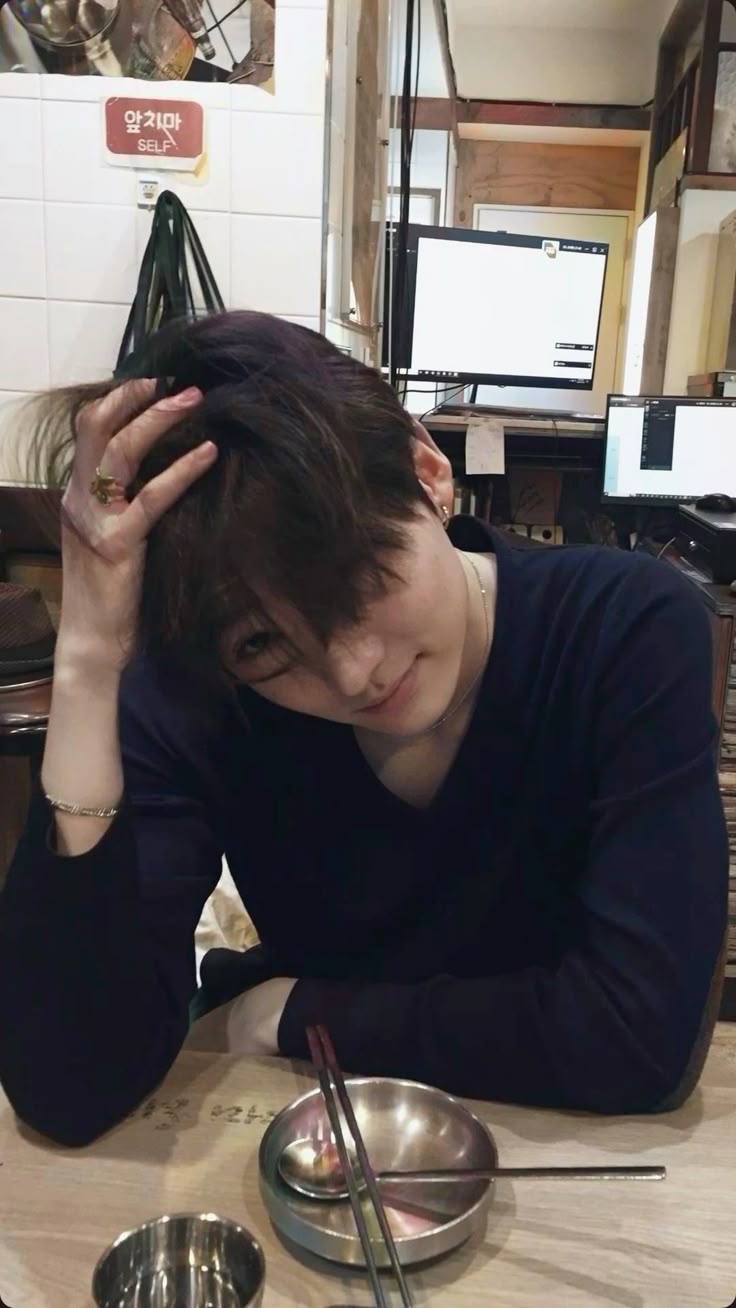Recent activity shot of Lee Sangwon