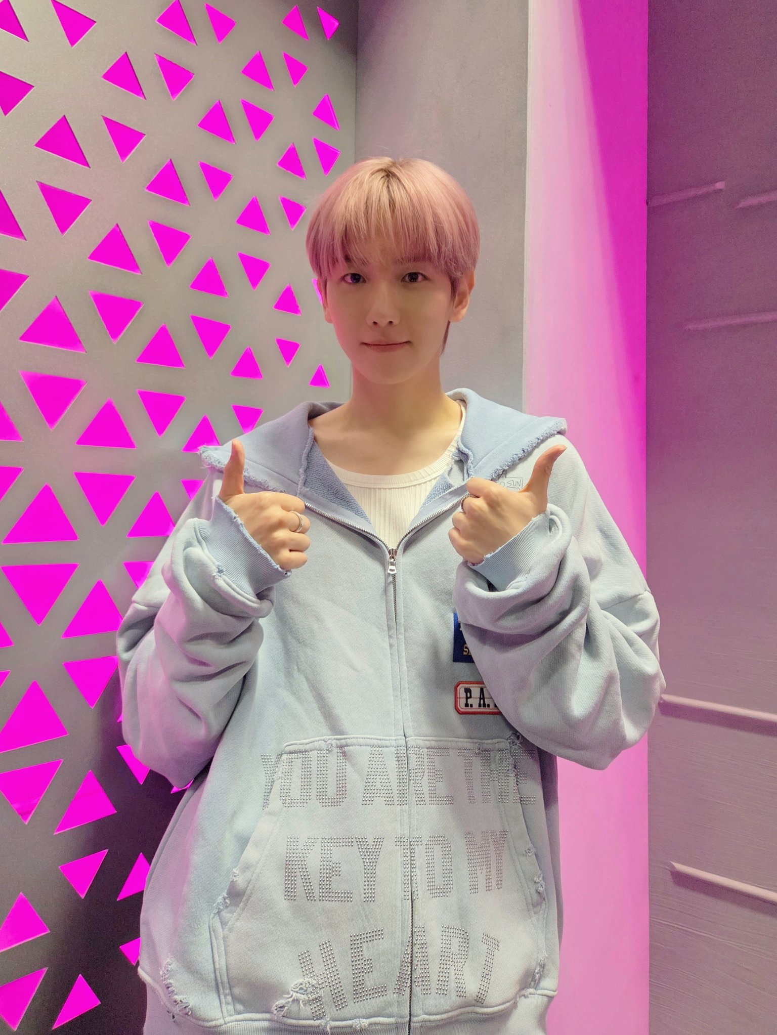 A moment captured by Baekhyun (EXO)'s fan