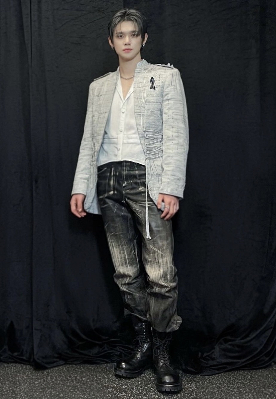 Foto terbaru Yeonjun (TOMORROW X TOGETHER)