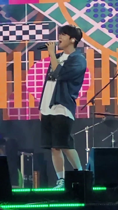 Recent activity shot of Jeong Sewoon