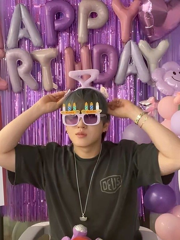 Latest photo of Changbin (Stray Kids)