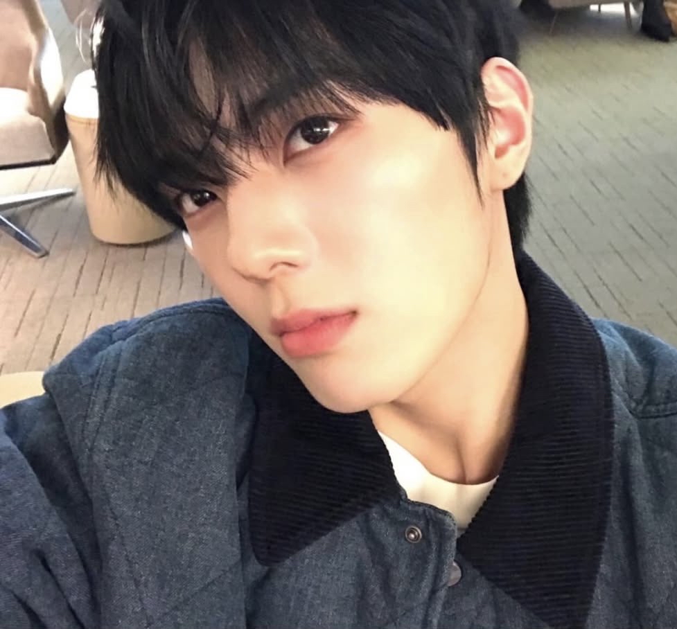 A moment captured by LEEJEONG (WHIB)'s fan