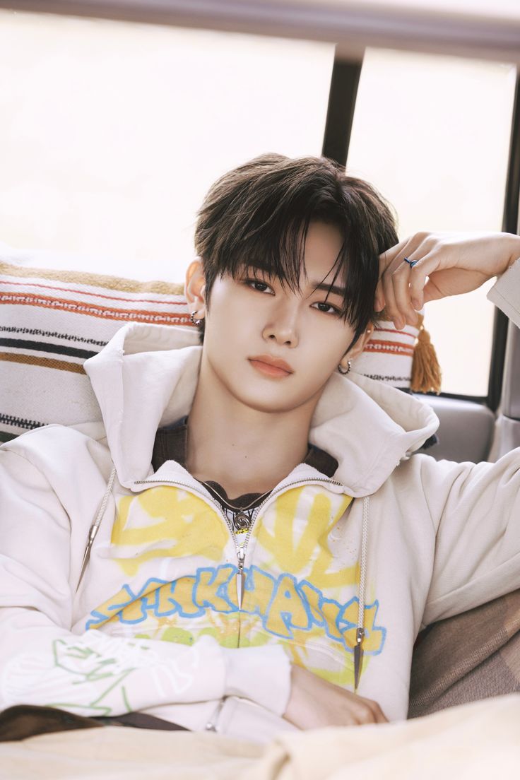 A moment captured by Zhou Anxin (ALPHA DRIVE ONE)'s fan