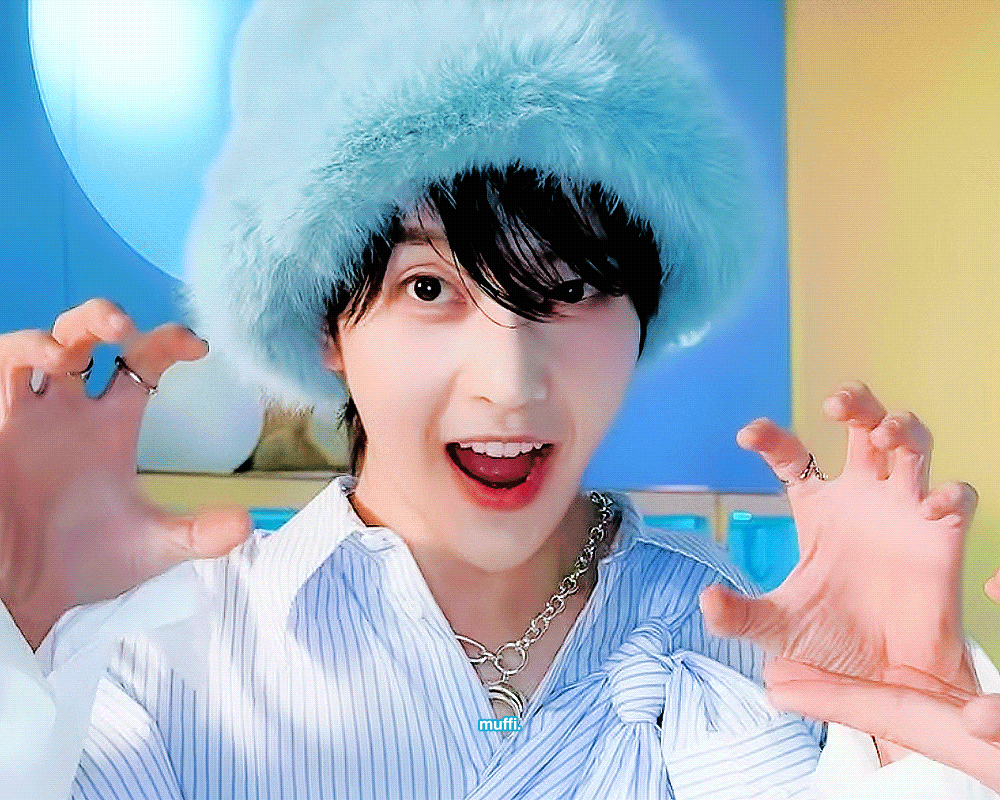 Recent activity shot of Seok Matthew (ZEROBASEONE)