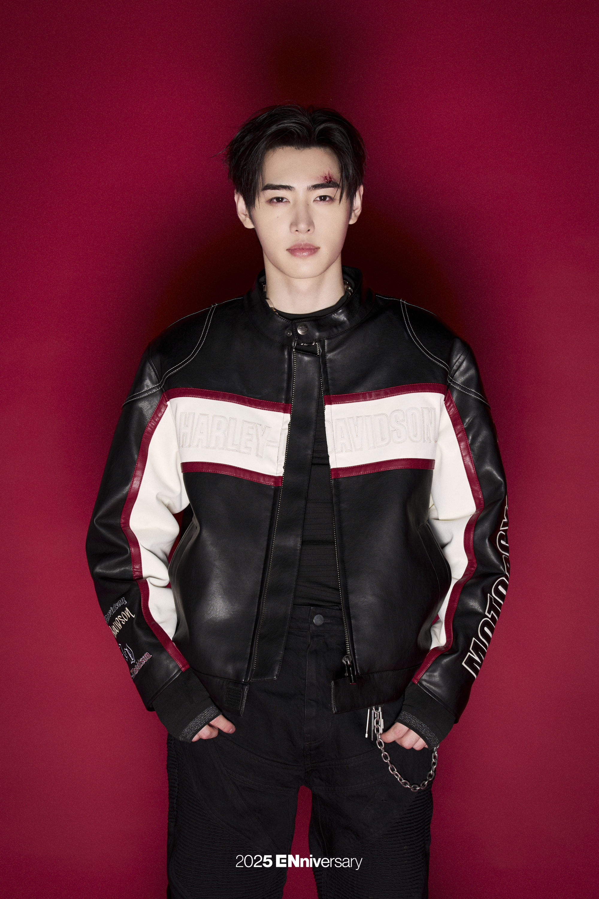 성훈 (ENHYPEN) 최근 활동샷