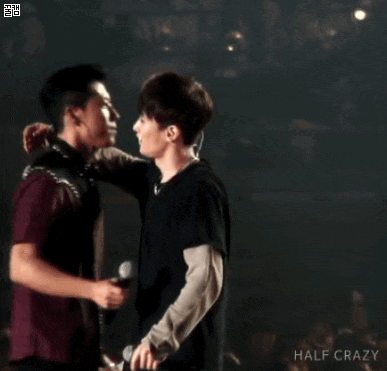 Behind-the-scenes cut of SECHSKIES