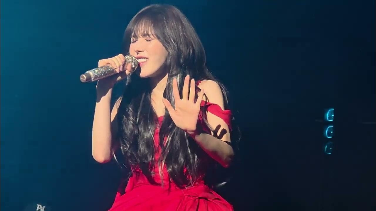 Behind-the-scenes cut of Wendy (Red Velvet)