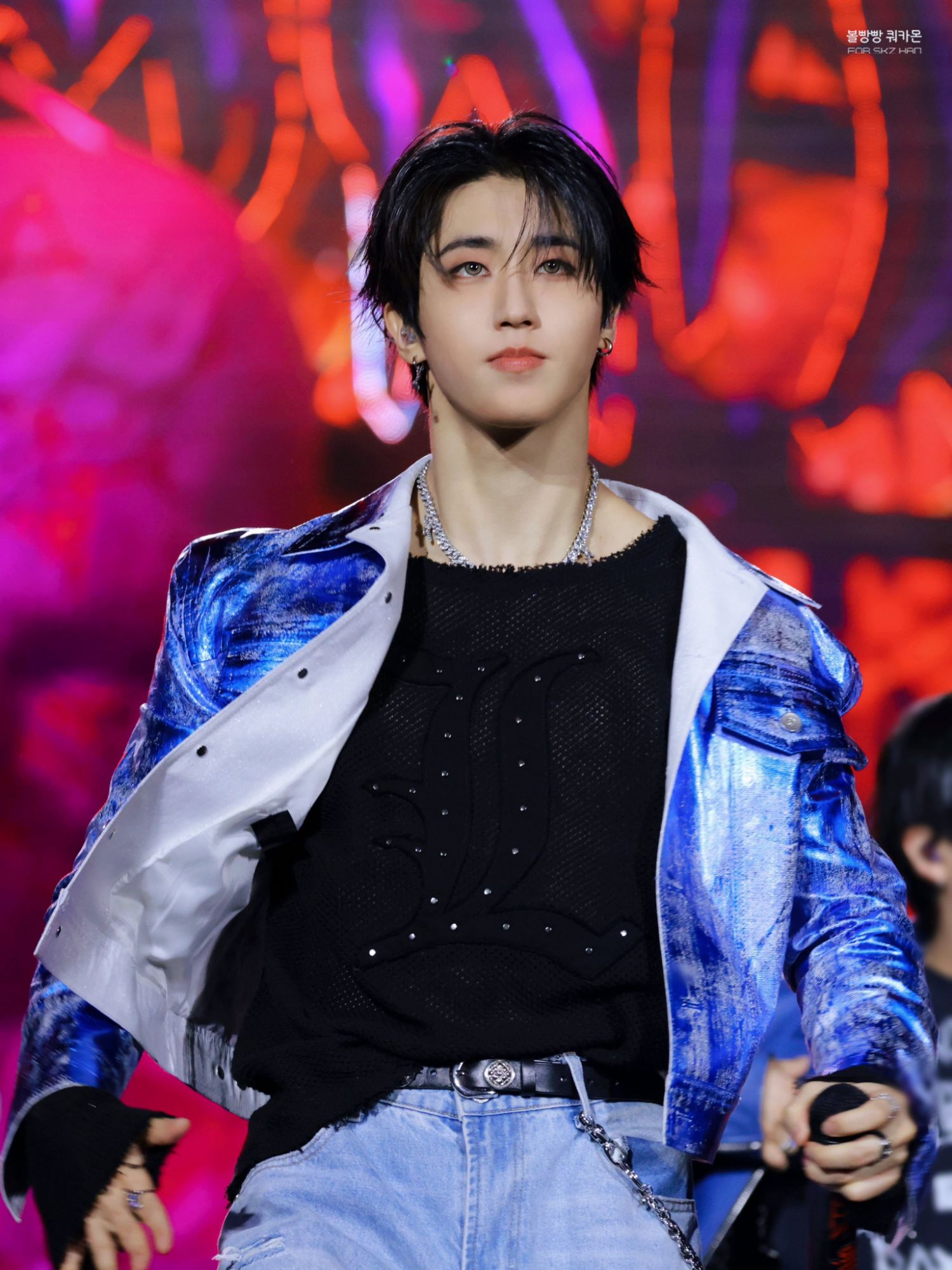 Latest photo of HAN (Stray Kids)