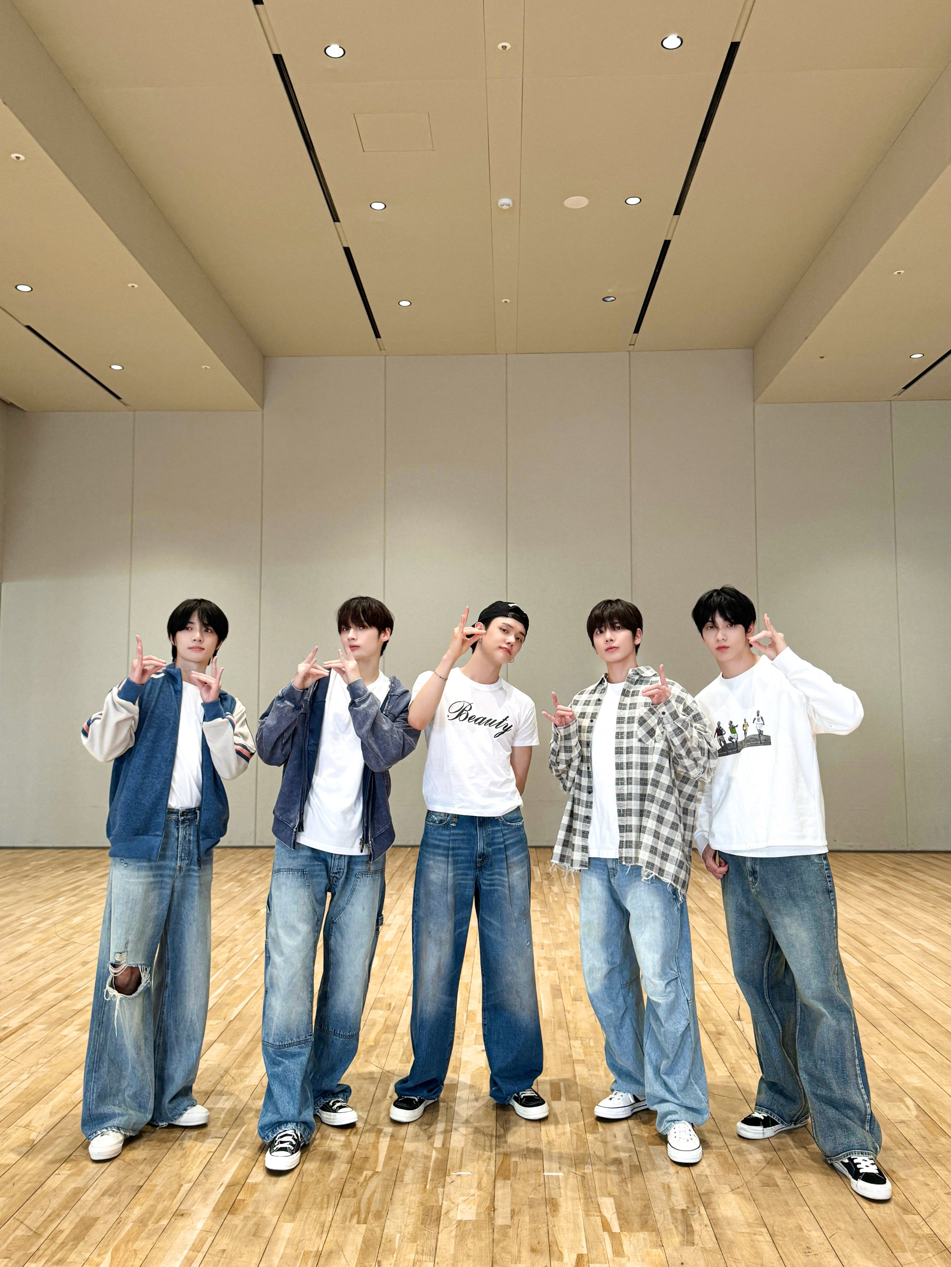 TOMORROW X TOGETHER的幕后花絮