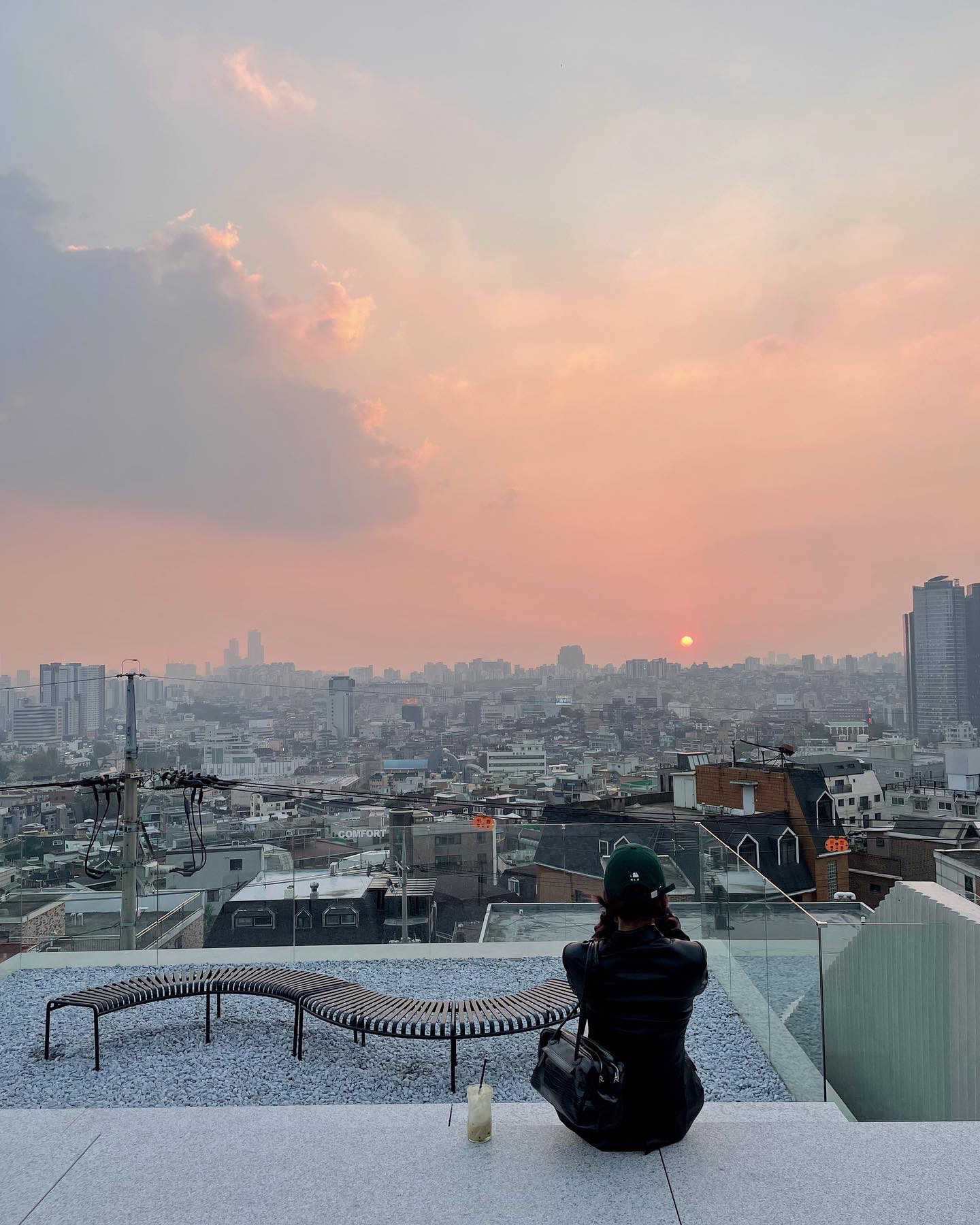 Behind-the-scenes cut of Minji