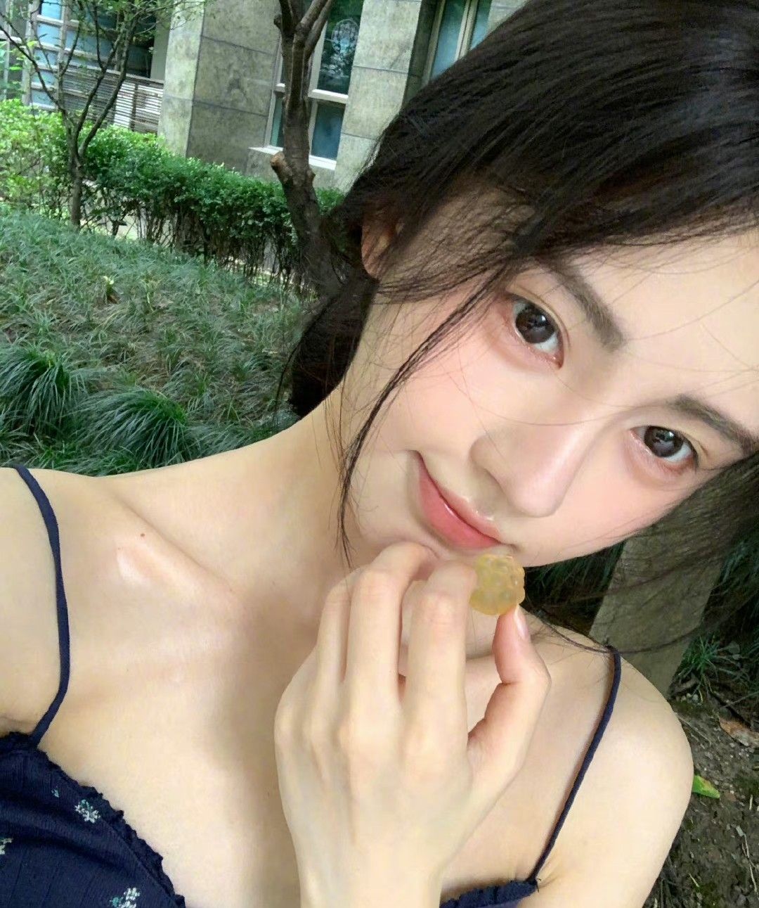 Latest photo of Ju Jingyi