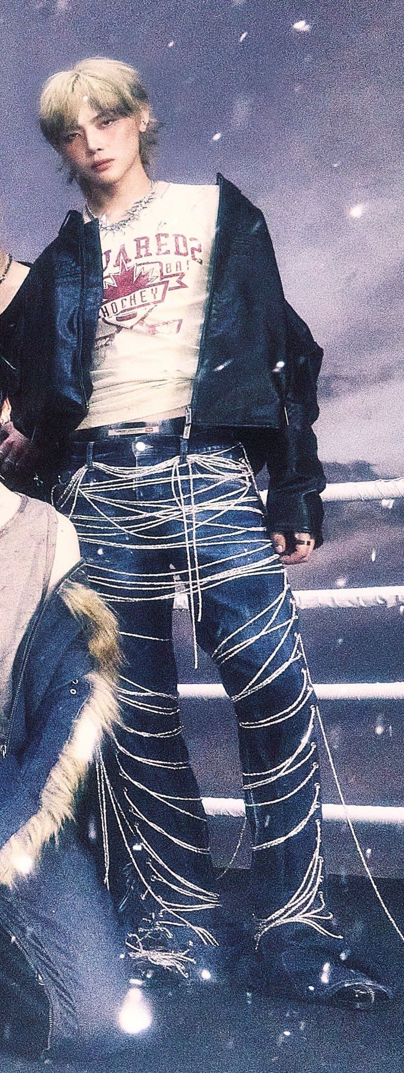 Today's most popular wallpaper in the &TEAM community