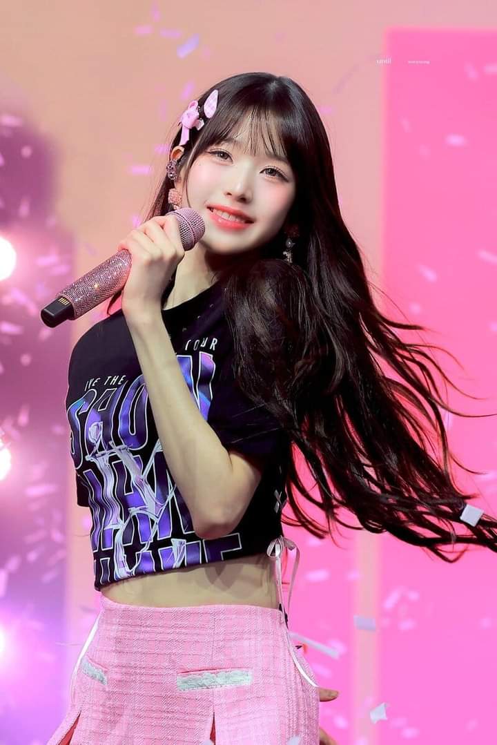 Latest photo of Jang Wonyoung (IVE)