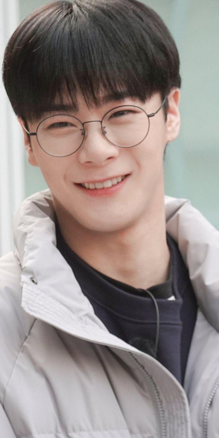 Behind-the-scenes cut of Moonbin (ASTRO)