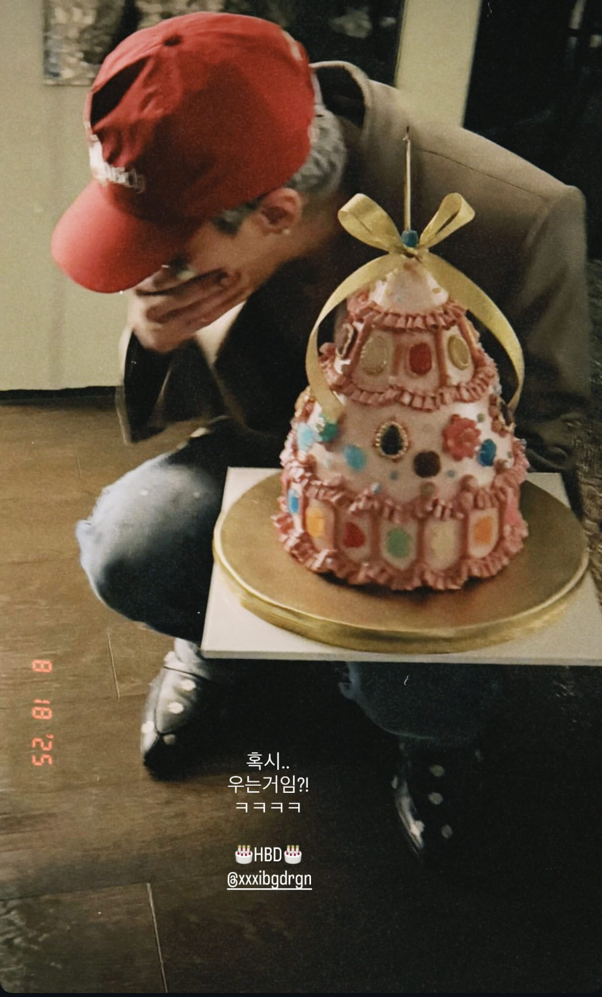 G-DRAGON (BIGBANG)粉絲親手製作的特別桌布