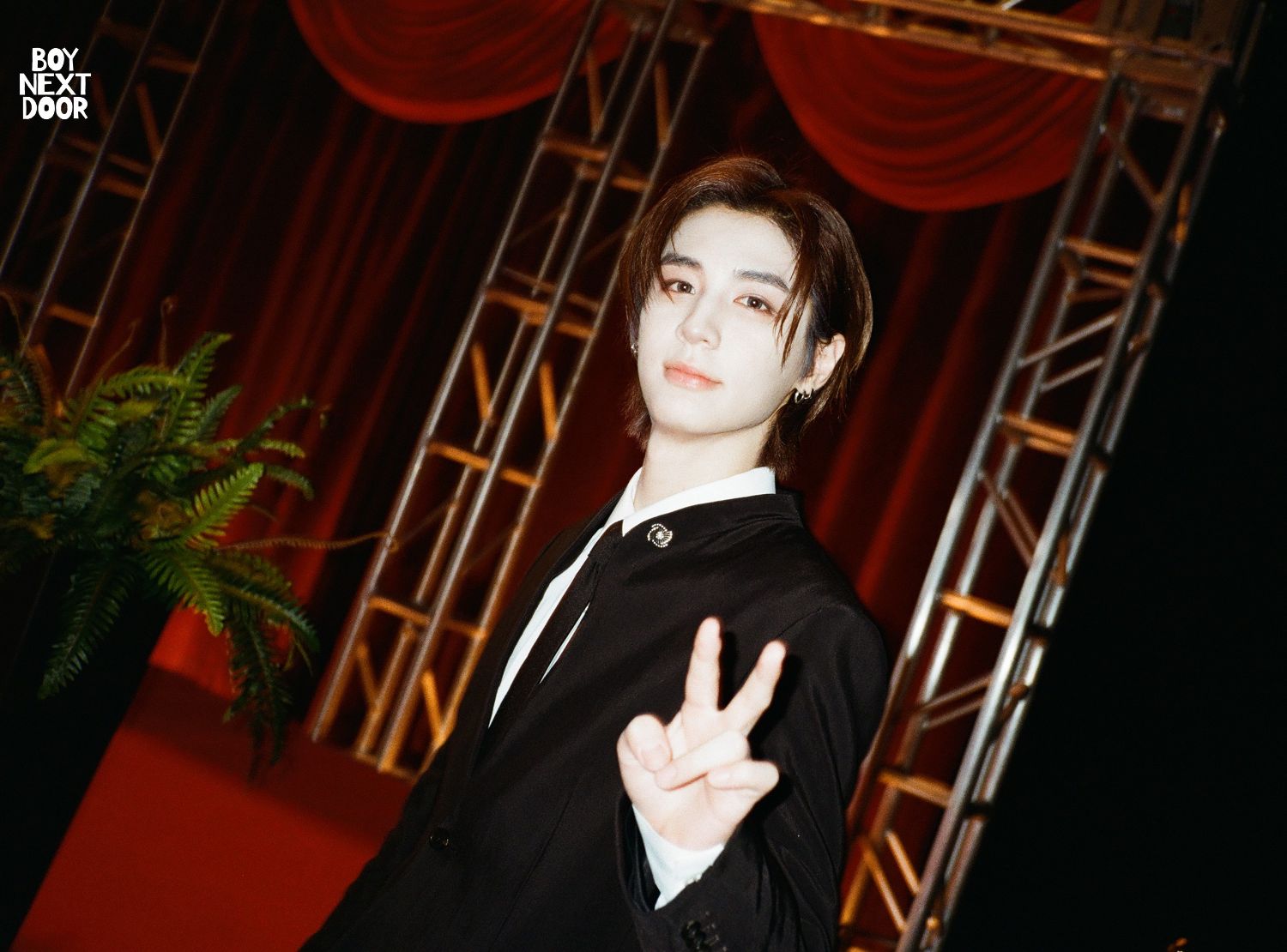 A moment captured by Leehan (BOYNEXTDOOR)'s fan